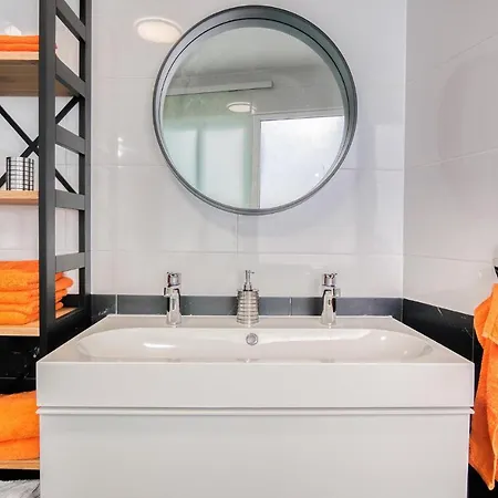 Nyaraló Pet Friendly In With Kitchen *