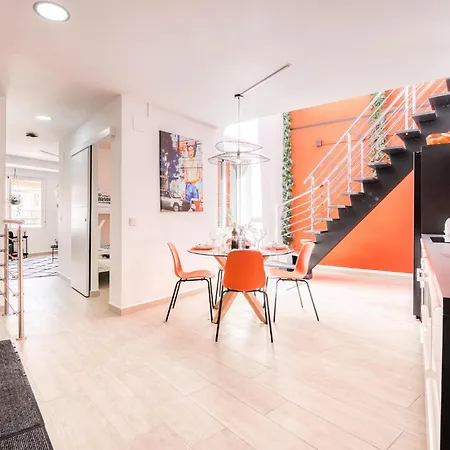 Pet Friendly In With Kitchen Holiday home